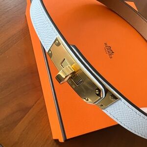 Kelly Belt in White with Gold Hardware